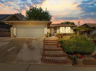2122 Adrienne Dr, Corona, CA 92882