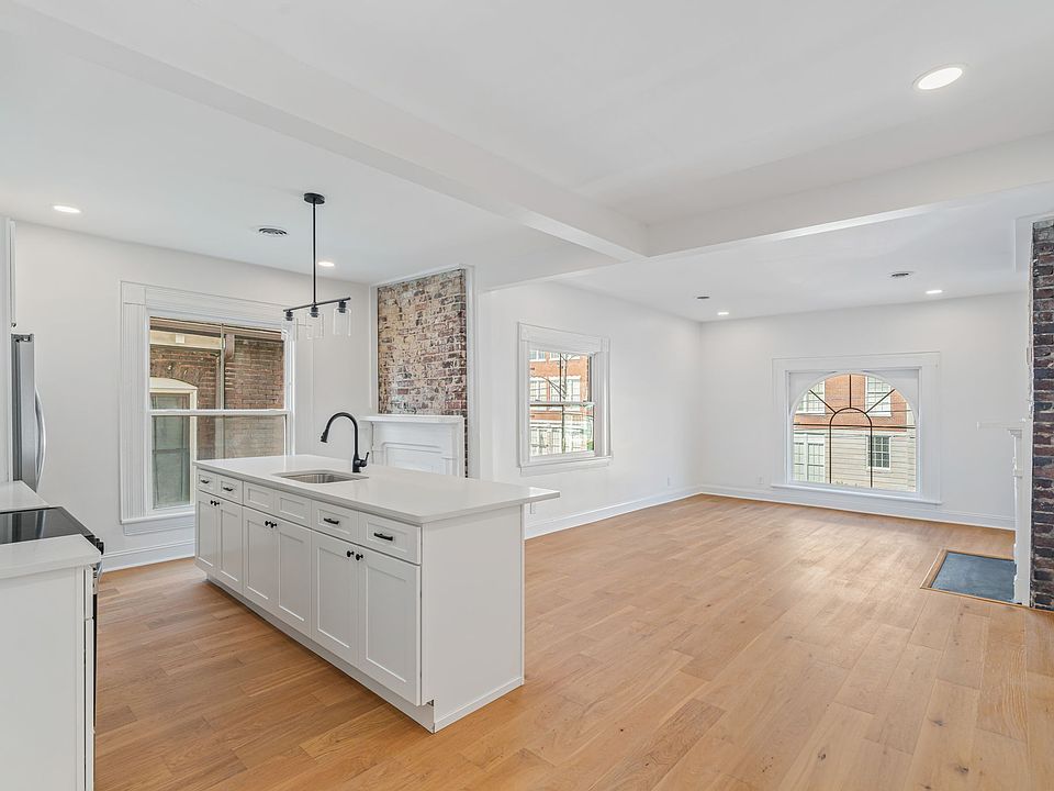 1st image of 513 N Central St #4
