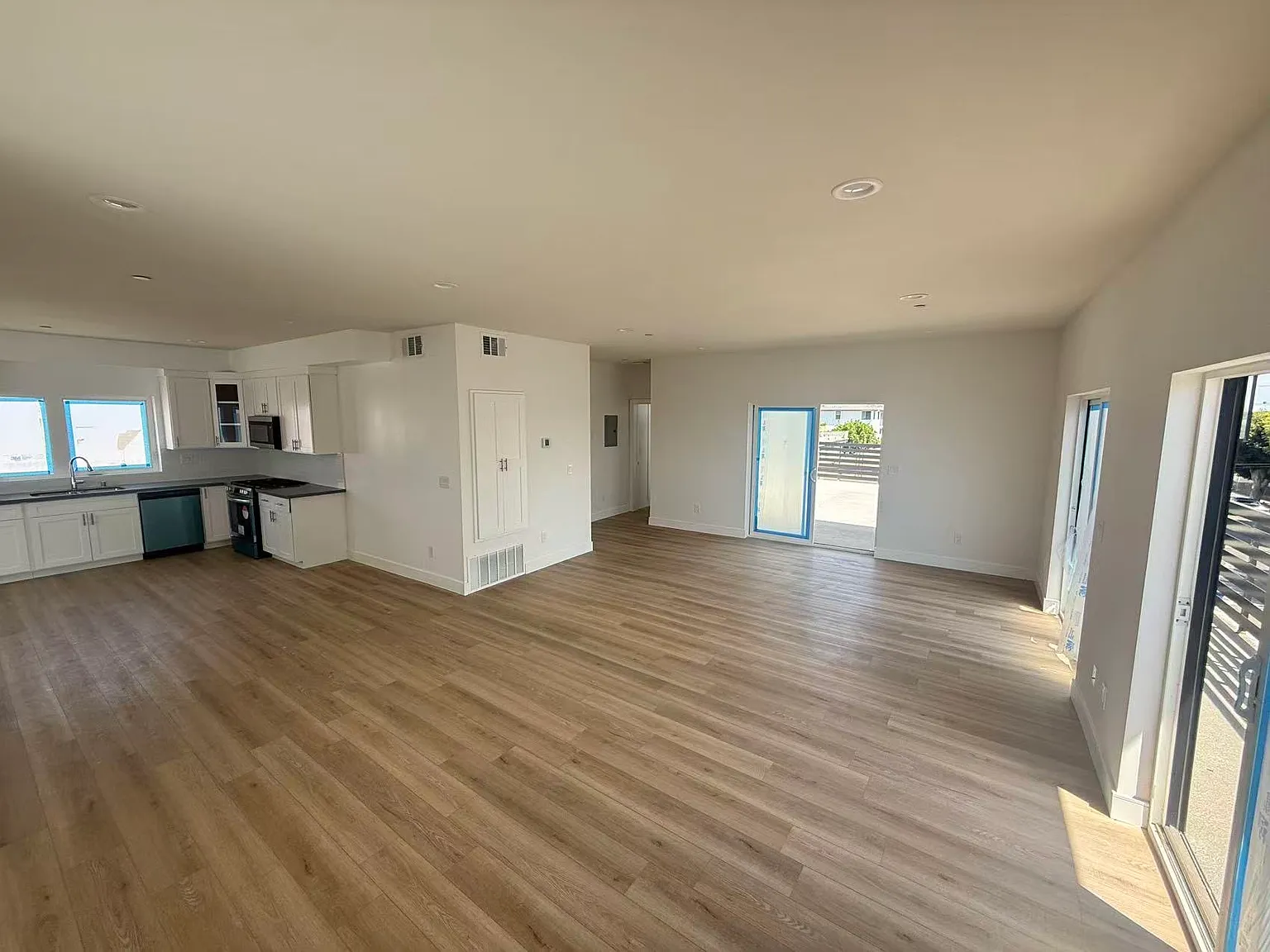 2 bed, $3,800 — Photo 3