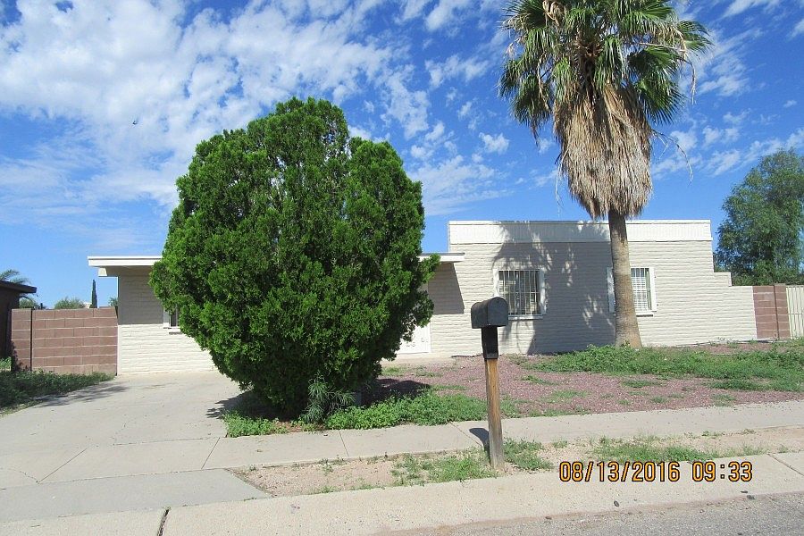 1st image of 4748 S Rose Pl