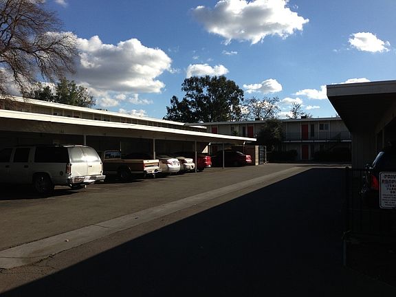 4th image of 4854 E Tulare Ave APT 111