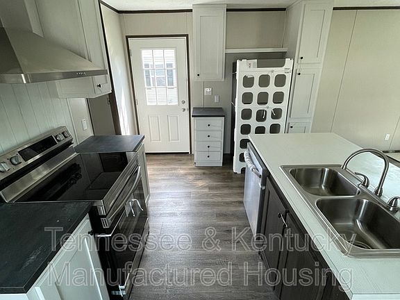 3rd image of 106 Cumberland Ln