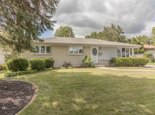 N91W16875 Laurel Ln, Menomonee Falls, WI 53051