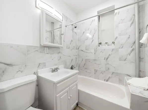 834 Riverside Drive image 10 of 12