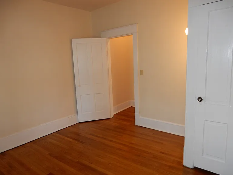 379 Walnut Ave SW — Photo 26
