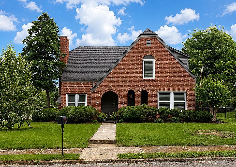1st image of 913 Swanson Blvd