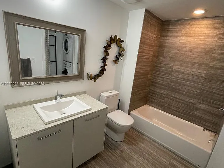 1010 Brickell Ave #2704 — Photo 11