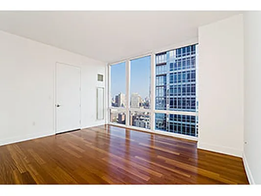 Rented by Corcoran | media 28