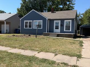 957 N Edgemoor St, Wichita, KS 67208