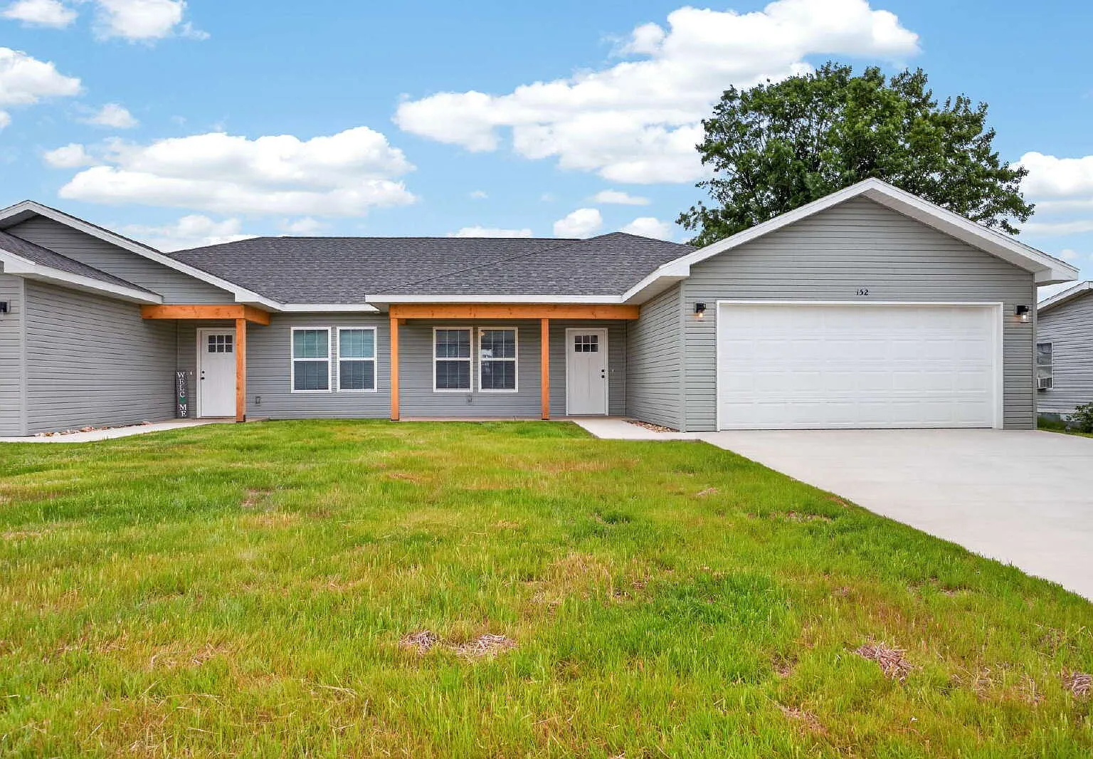 4 bed, 2.0 bath, $1,995 — Photo 2