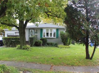 3893 Brian Ct, Hamburg, NY 14075