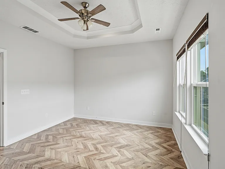 9 Wentworth Ln — Photo 24