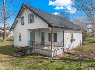 1568 Harold Patterson Rd, Dandridge, TN 37725