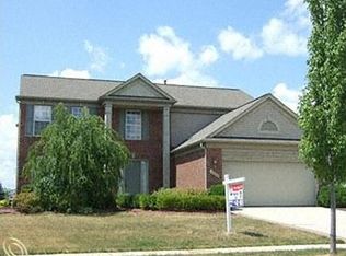4714 Timberline Dr, Canton, MI 48188