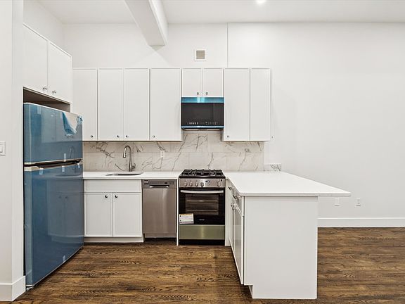 3rd image of 81 Clifton Pl APT 2H