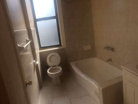 2nd image of 2970 Ocean Ave APT D3