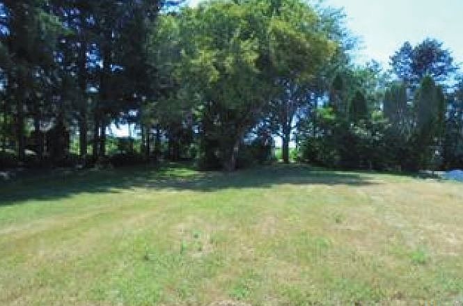 2nd image of 7422 Berkey Hwy