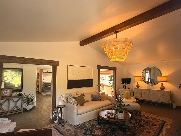 2826 Loraine Ln — Photo 12