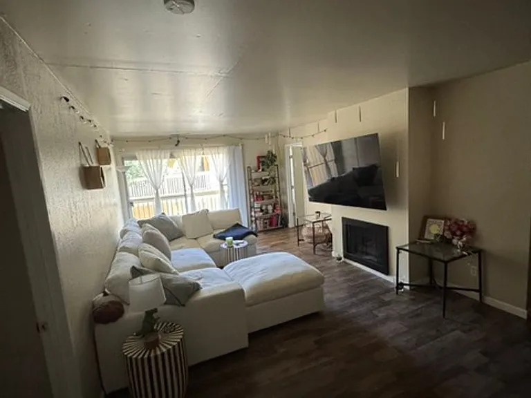2300 Dickerson Rd #44 — Photo 6