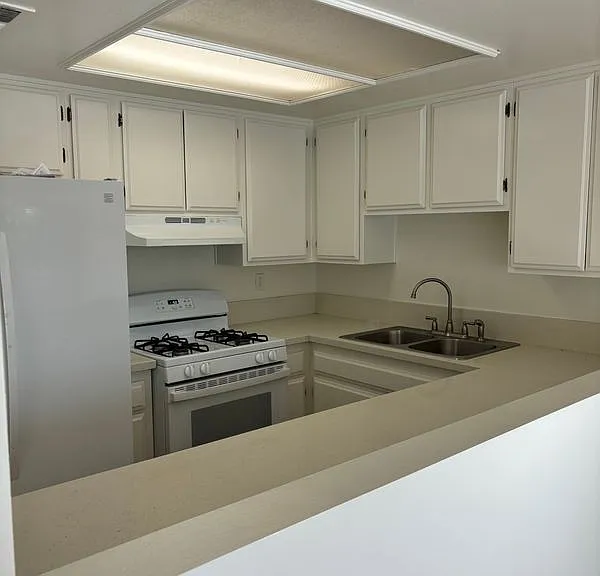 8141 Lampson Ave #3 — Photo 1