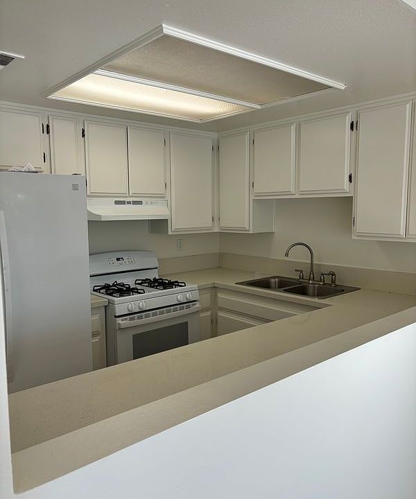 1st image of 8141 Lampson Ave APT 3