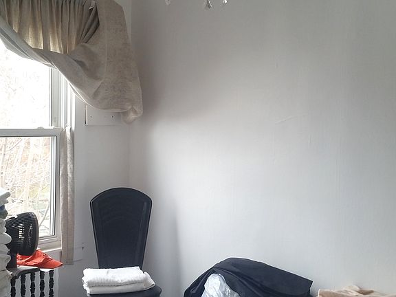 4th image of 5736 Mosholu Ave