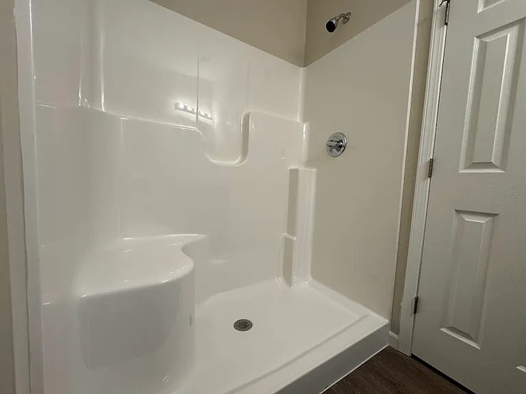 Main bedroom bath