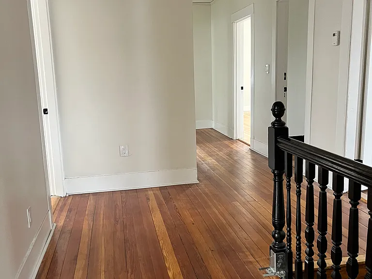 17 Linden Pl #2 — Photo 3