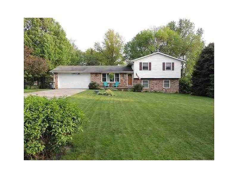 1201 E Cooper Dr photo 1