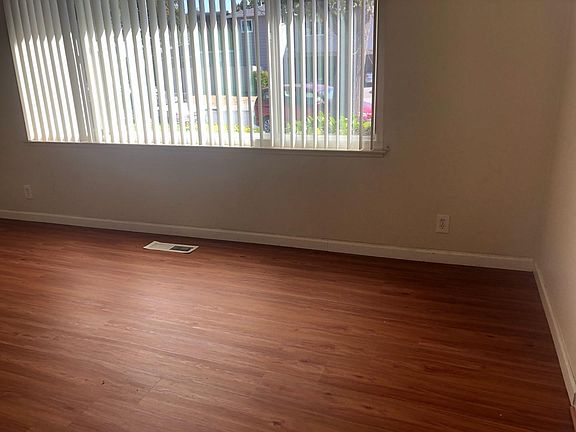3rd image of 445 Firloch Ave #1