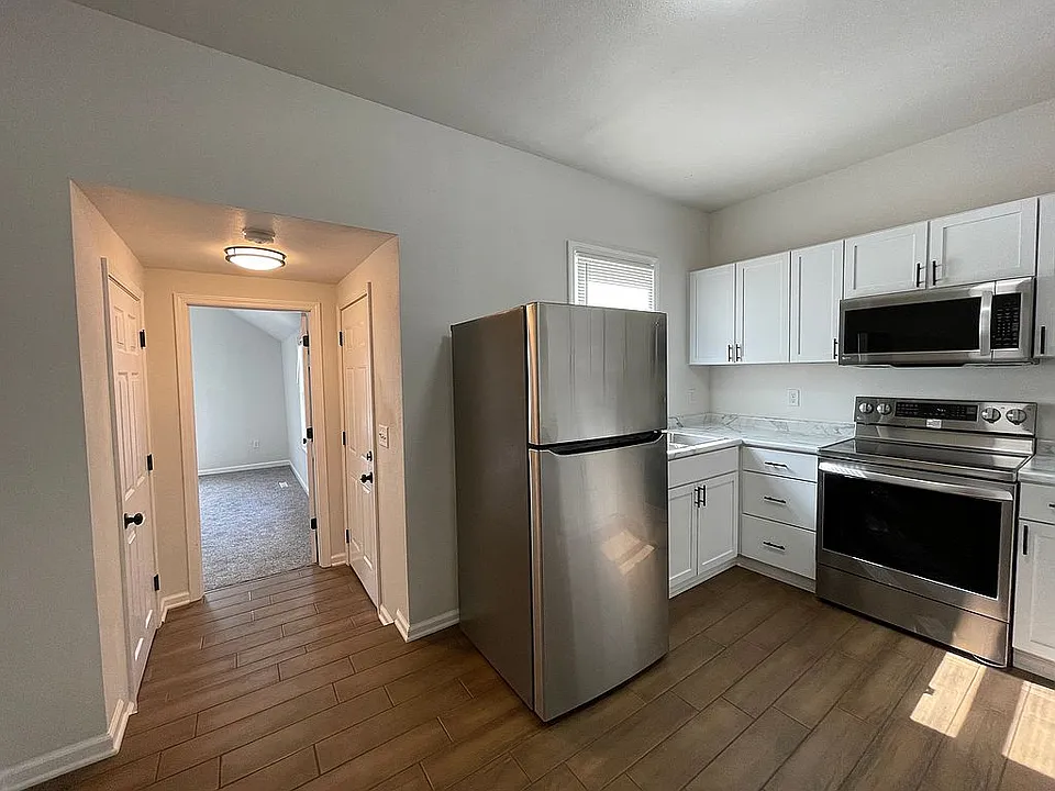 Unit 4 Kitchen