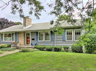 1717 Garfield Ave, Aurora, IL 60506