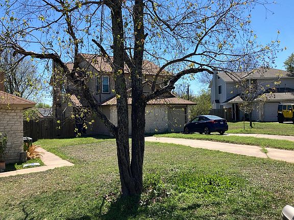 3rd image of 1113 Orchard Park Cir