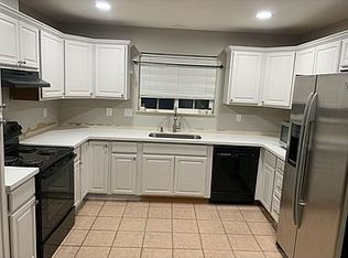 693 Ward Way, Manteca, CA 95336