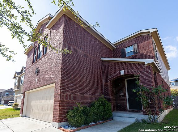 2nd image of 1415 Hawk Ct