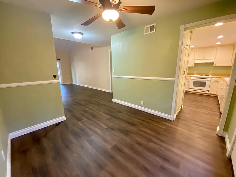 1651 S Juniper St #225 — Photo 16