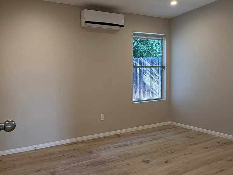 4430 Laurel St #3 — Photo 12
