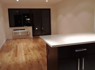 2648 30th St, Astoria, NY 11102