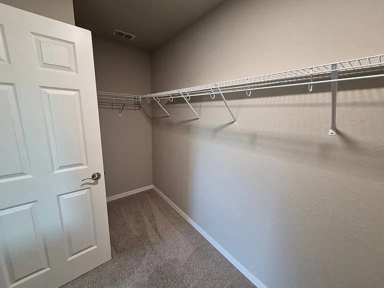 615 Bentley North Dr — Photo 18