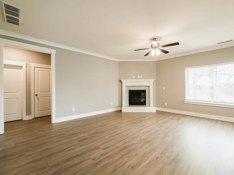 2501 Kolb Manor Cir SW — Photo 5