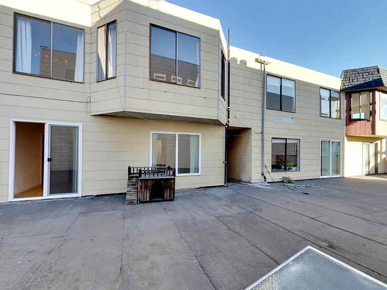 205 Collins St #5 — Photo 20