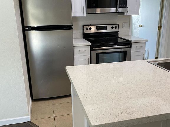 2nd image of 2020 W Union Hills Dr Unit 135