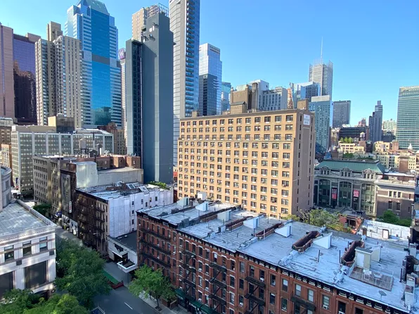 350 West 50th Street image 9 of 16