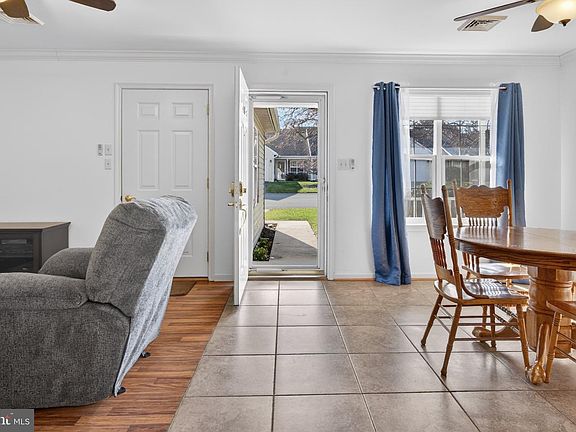 4th image of 2 Hagarman Dr #2