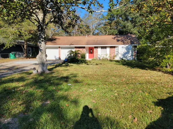 1158 Saint Scholastica Dr, Slidell, LA 70460