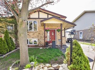 213 Scott Rd, Cambridge, ON N3C3K6