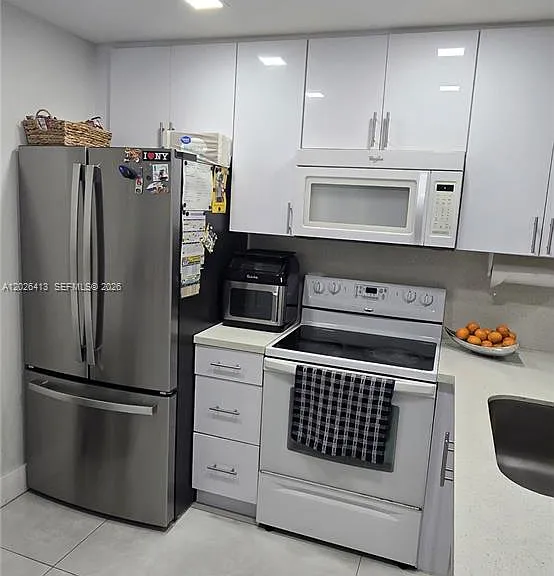 9460 Tangerine Pl #404 — Photo 3