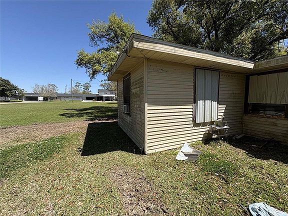 5th image of 204 Sako Dr