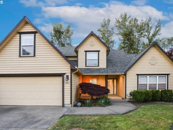 1604 W 15th Ave, Junction City, OR 97448