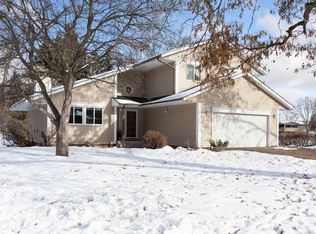 6693 Cardinal Cir, Osseo, MN 55369